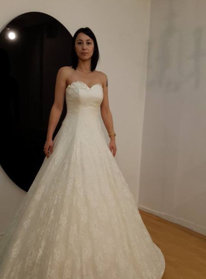 LMG 25 A Kesim Straplez Göğüs Dekolteli Gelinlik