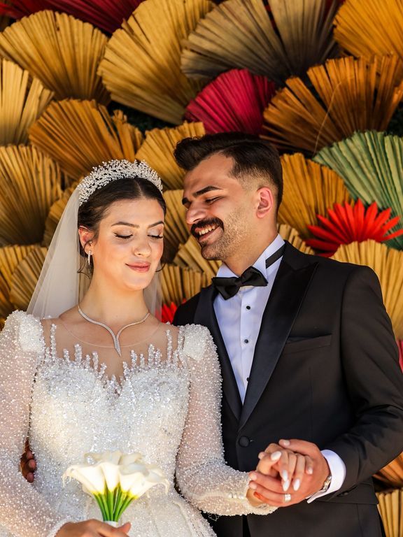 Mutlu Kareler