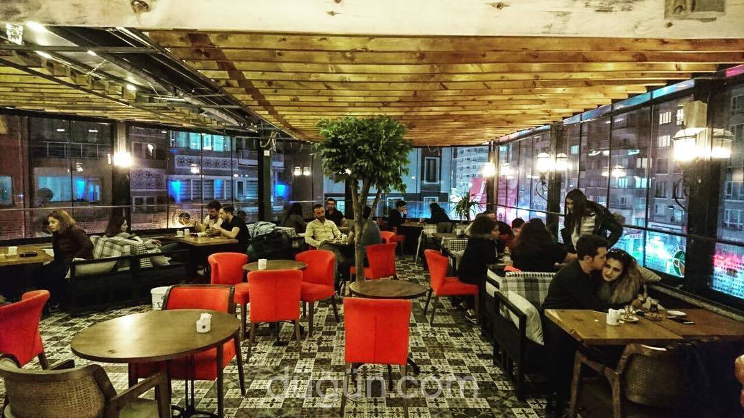 Maqhaa Cafe & Restaurant