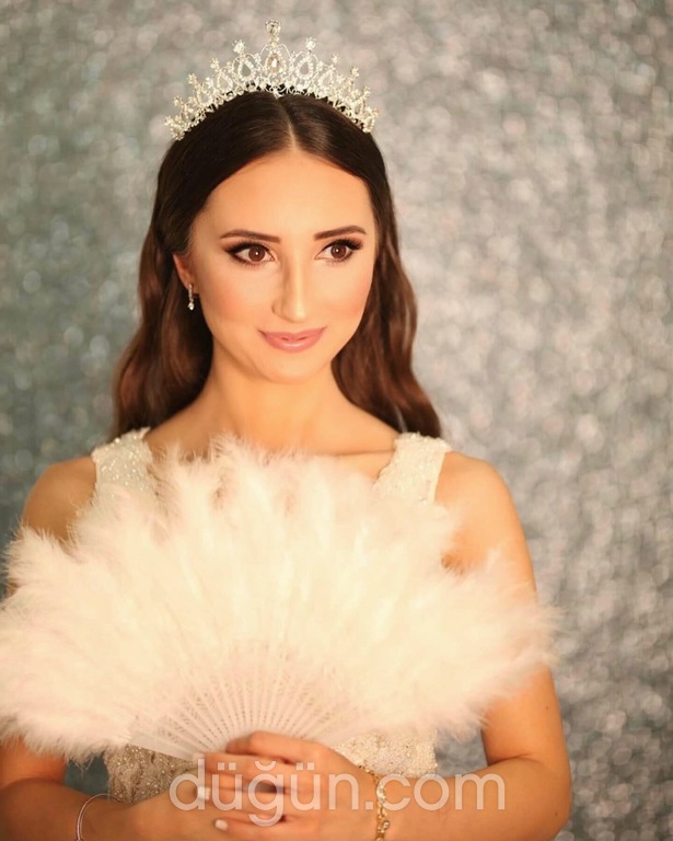 Büşra Aladağ Make Up Studio