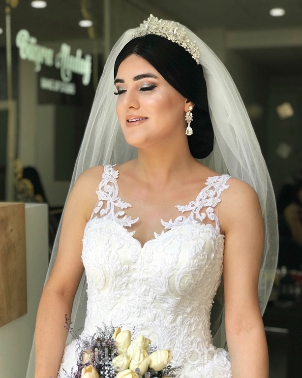 Büşra Aladağ Make Up Studio
