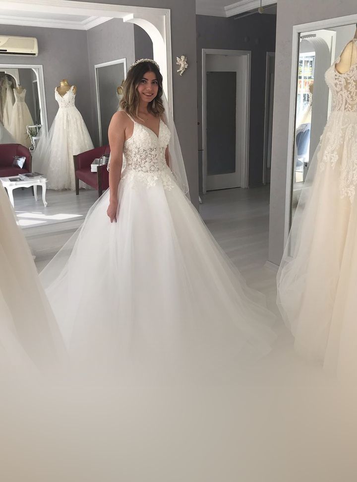 Gönül Moda Gelinlik 