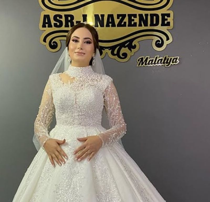 Asr-ı Nazende Saç & Türban Tasarım