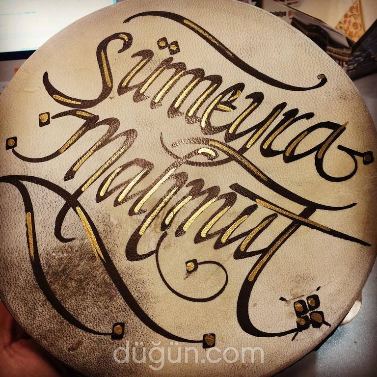 Kaligrafi Sanatçısı