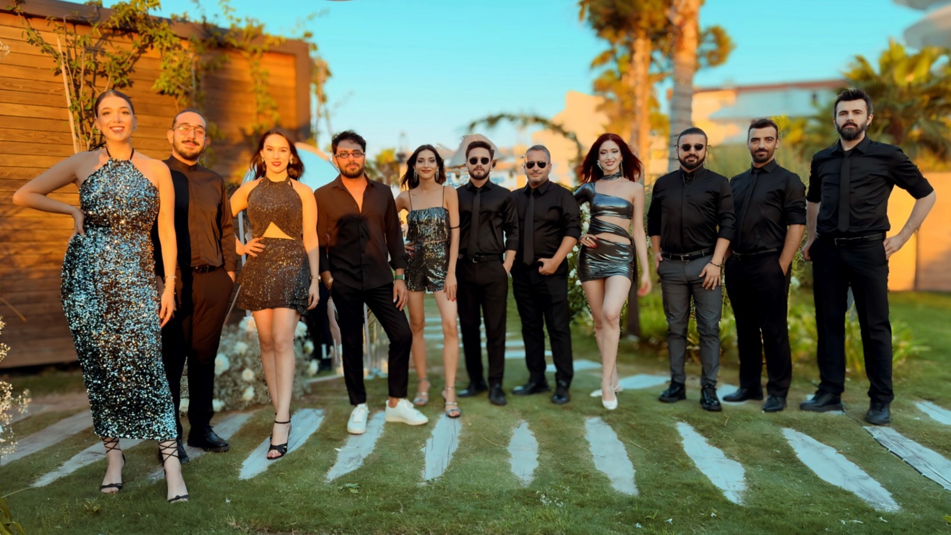 Dolce Band Exclusive