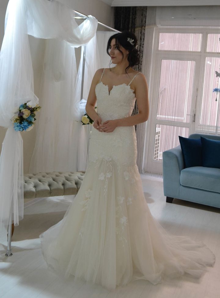 YSG 9 Balık Kesim Straplez Göğüs Dekolteli Gelinlik