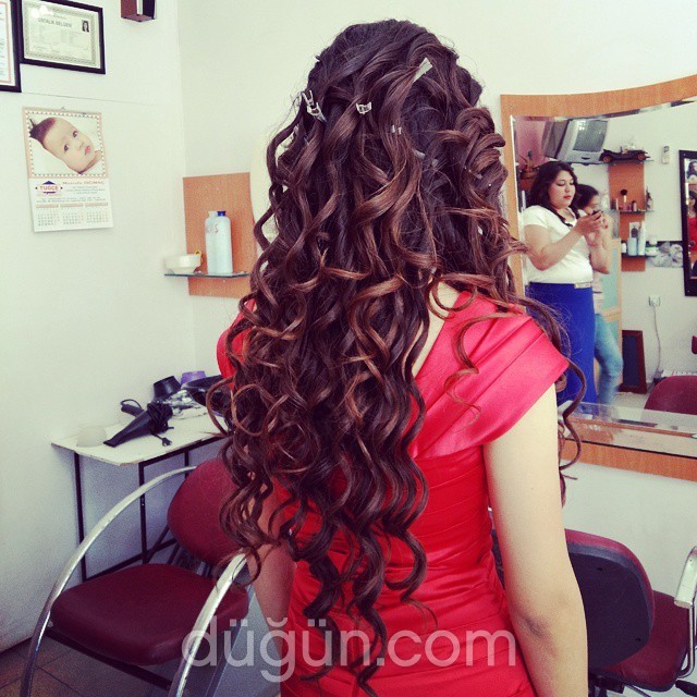 Salon Deniz Barış Kuaför