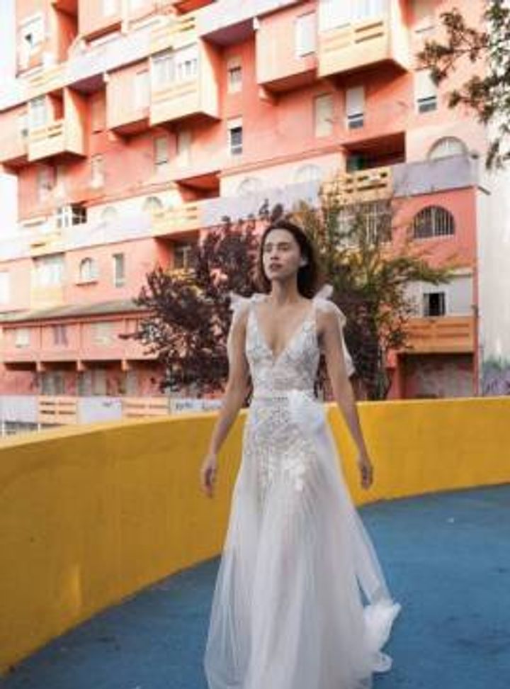 Dcey Liz Martinez-Sarah Gelinlik