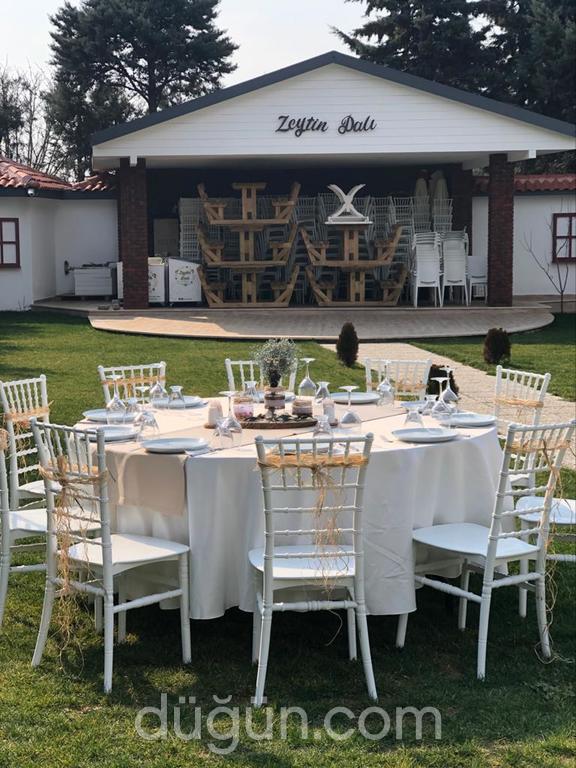 Zeytin Dalı Kır Bahçesi