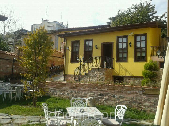 Sümbüllü Bahçe Konağı