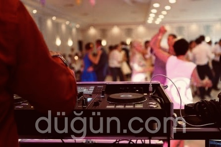 DJ Buğra İkizoğlu