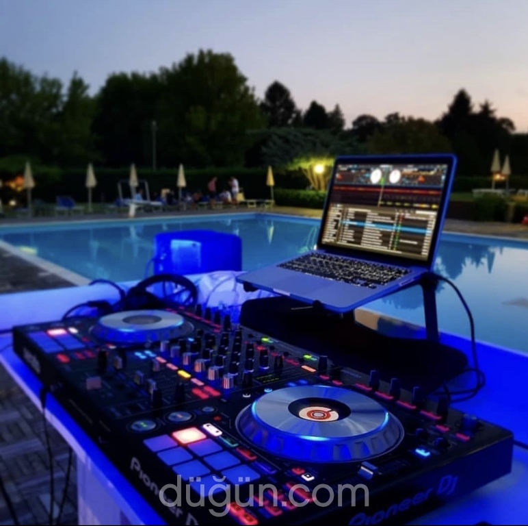 DJ Buğra İkizoğlu