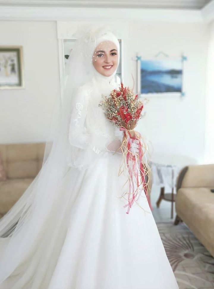 Nükhet Gelen Gelinlik & Tasarım Atölyesi 41