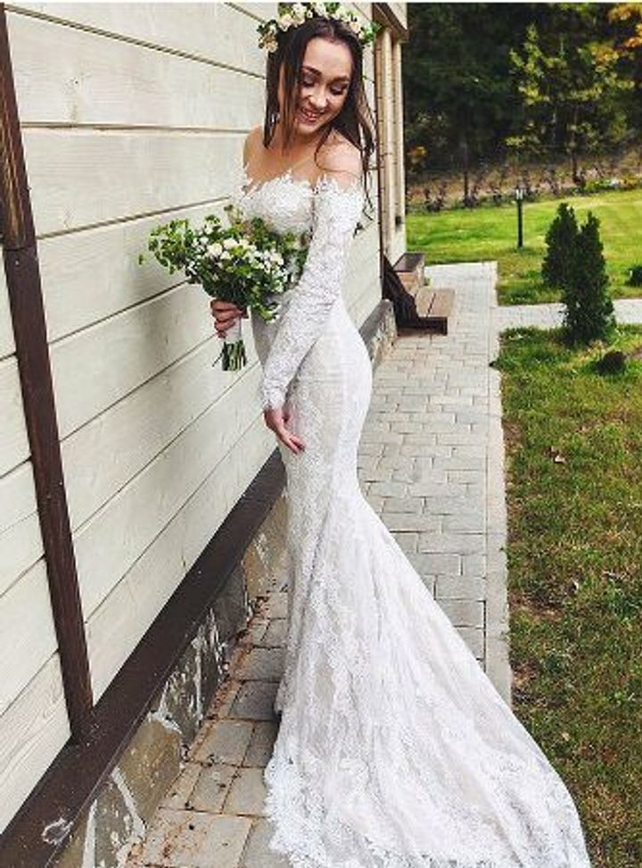 Nükhet Gelen Gelinlik & Tasarım Atölyesi 48