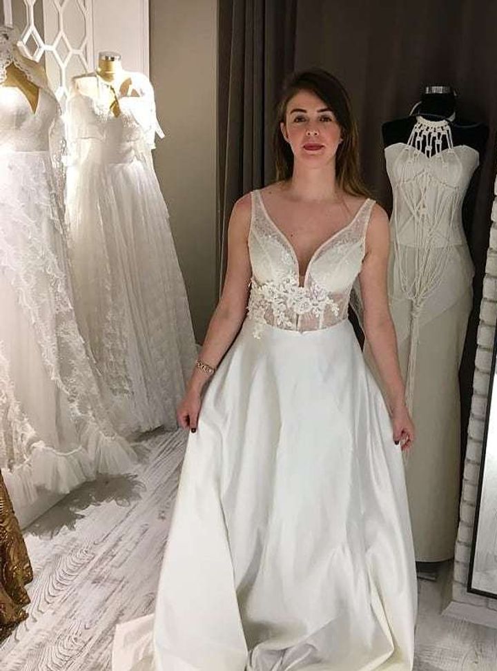 Nükhet Gelen Gelinlik & Tasarım Atölyesi 43