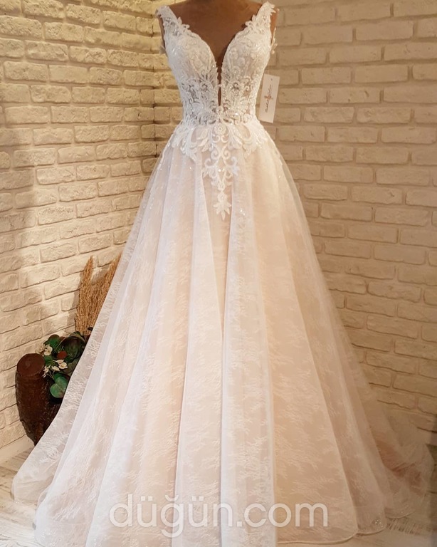 Nükhet Gelen Gelinlik & Tasarım Atölyesi