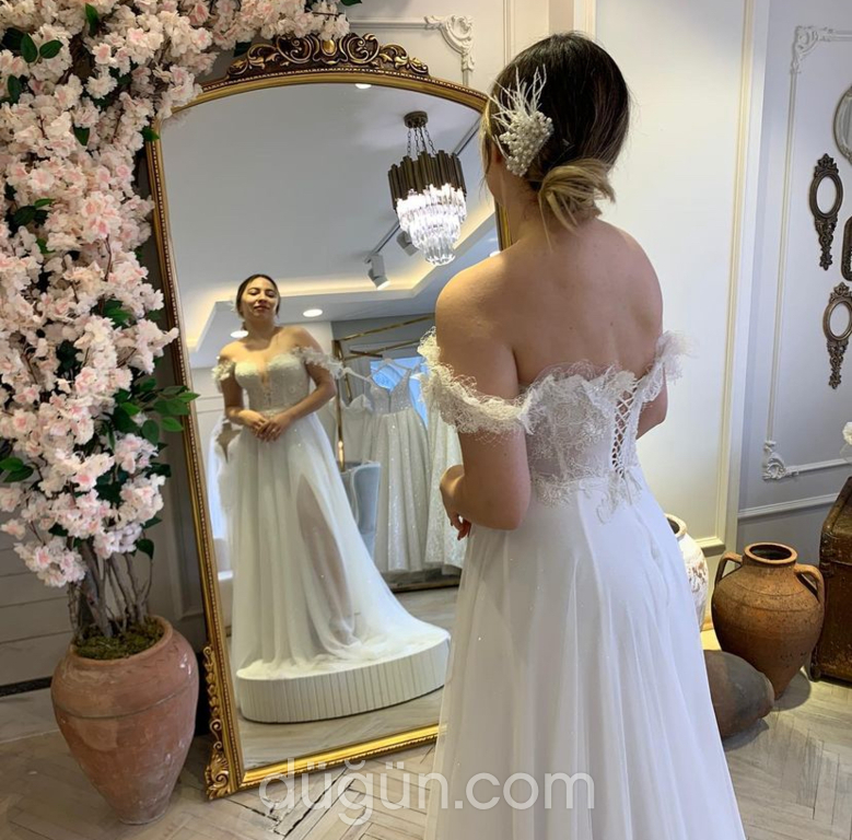 Şule Yıldırım Wedding Dress