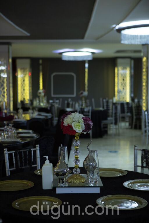 Lotus Balo & Düğün Salonu