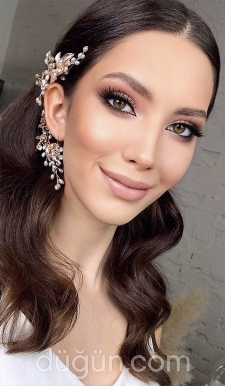 Dilay Çınar Hair Studio