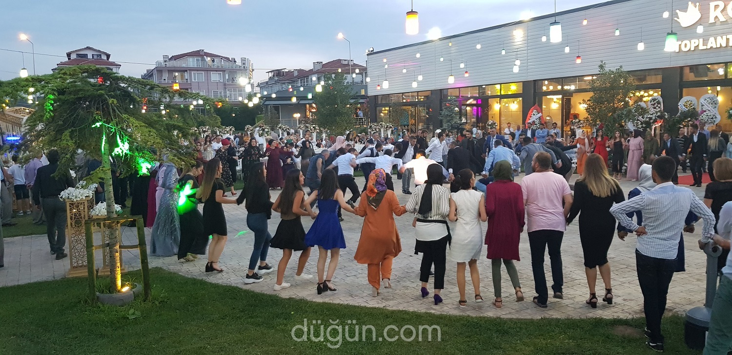 ronesans toplanti ve dugun salonu fiyatlari kir dugunu sakarya