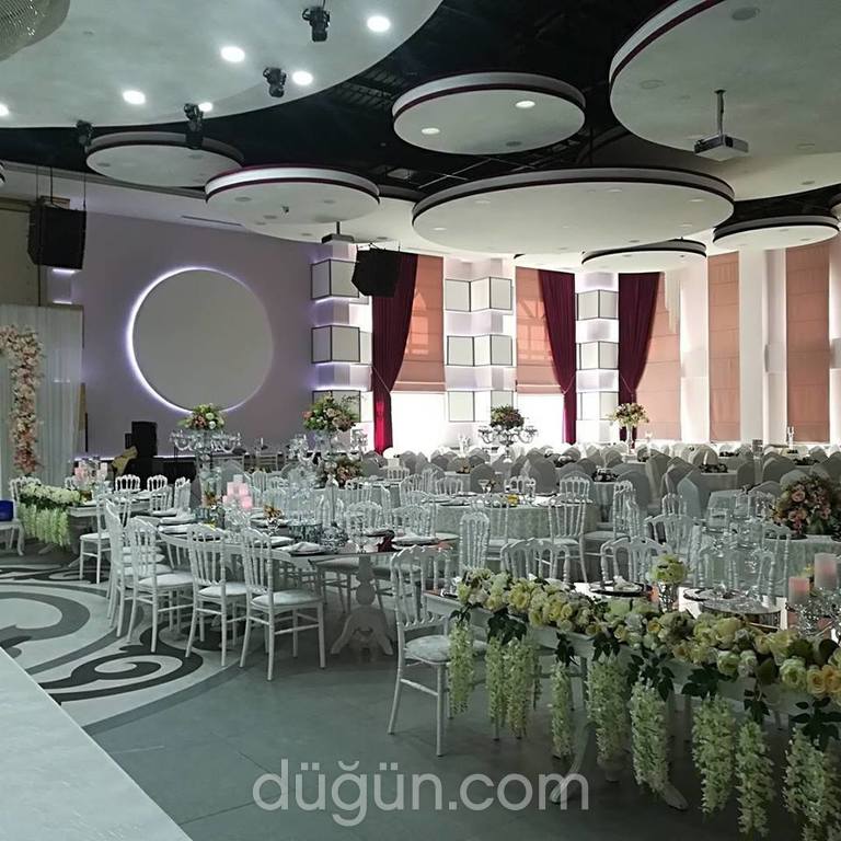 Derebahçe Sosyal Tesisleri Düğün Salonu