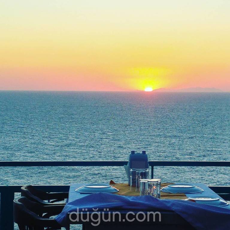 Yakamoz Motel & Restaurant