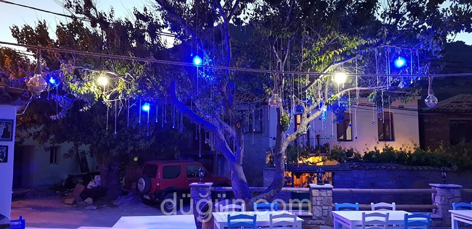 Meraklis Taverna