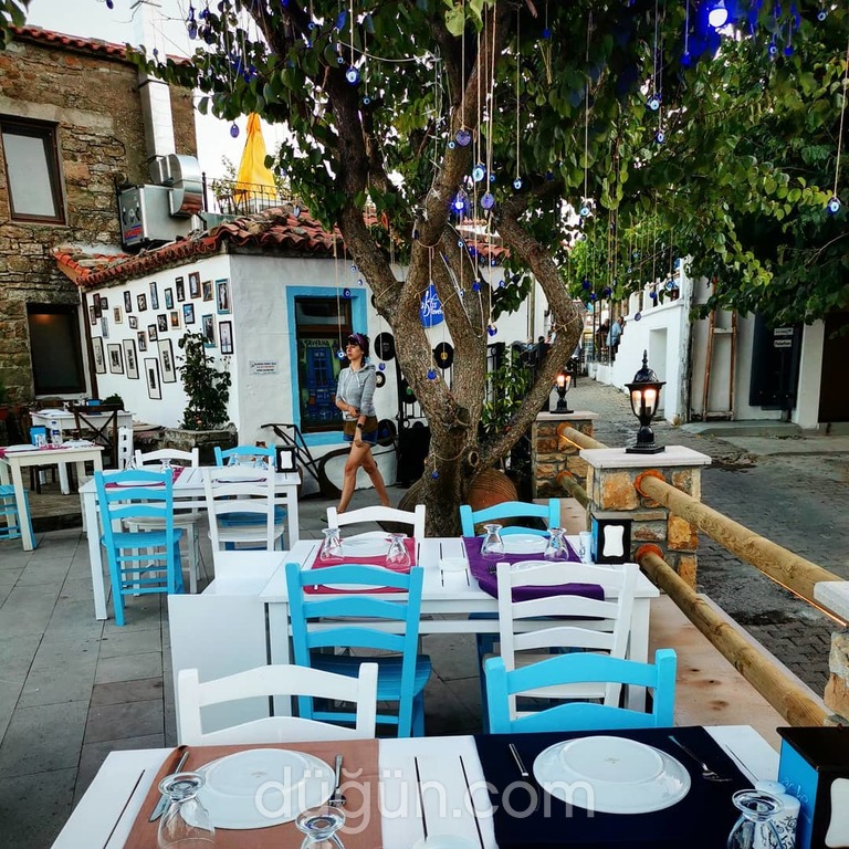 Meraklis Taverna