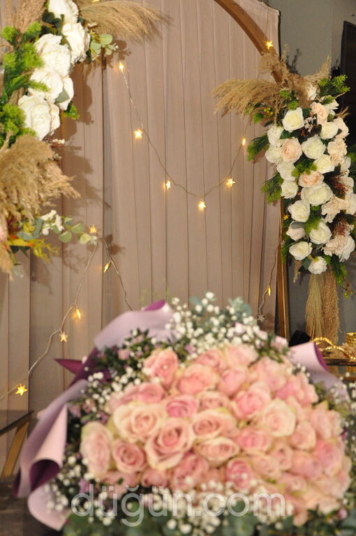 Afraze Cafe Restaurant