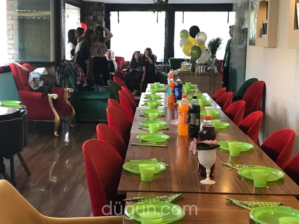 Motta Cafe & Restaurant