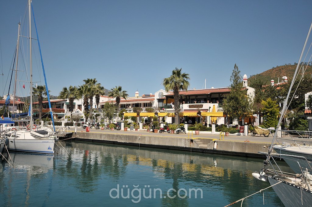 Pineapple Restaurant