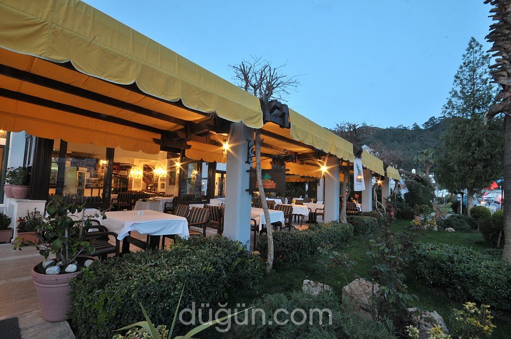 Pineapple Restaurant