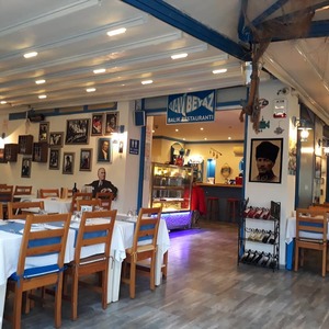 Mavi Beyaz Balık Restaurant