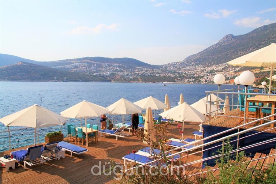 Green Beach Hotel