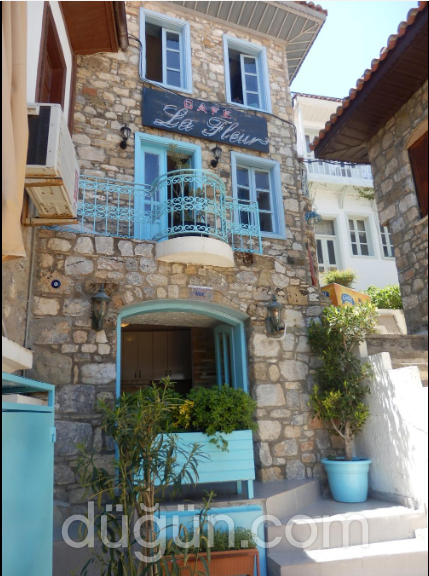 La Fleur Restaurant
