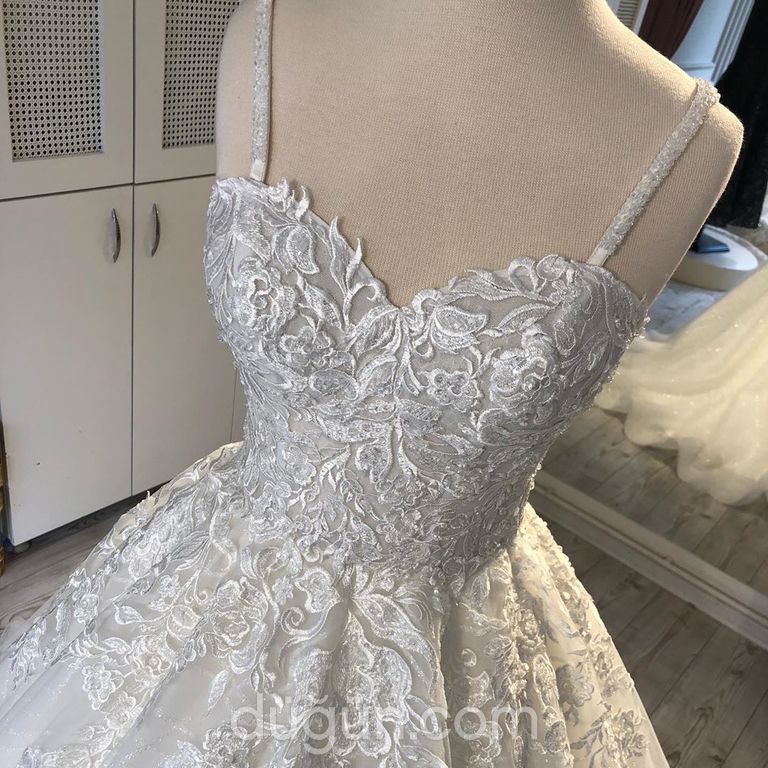 Esma Altıntaş Gelinlik