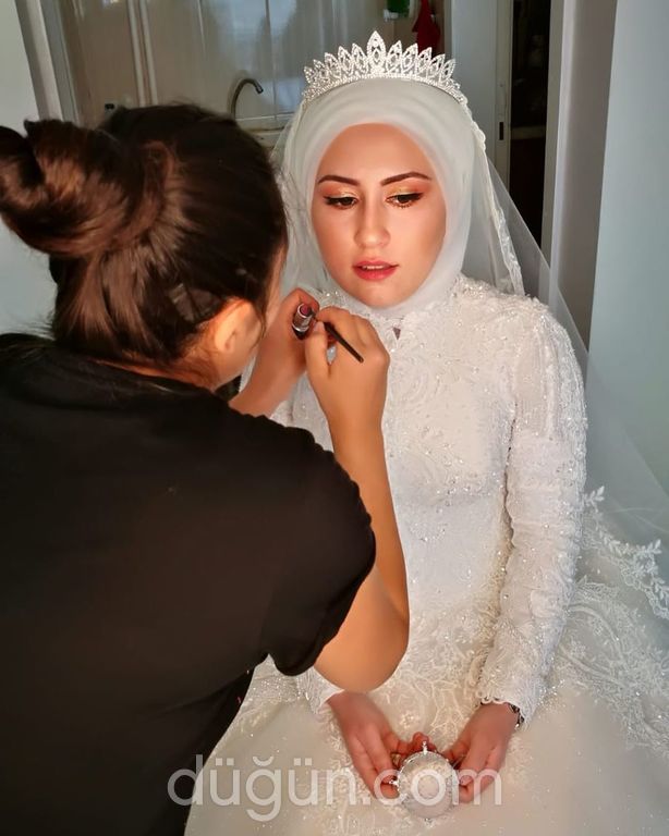 Makeup Artist Ayşegül
