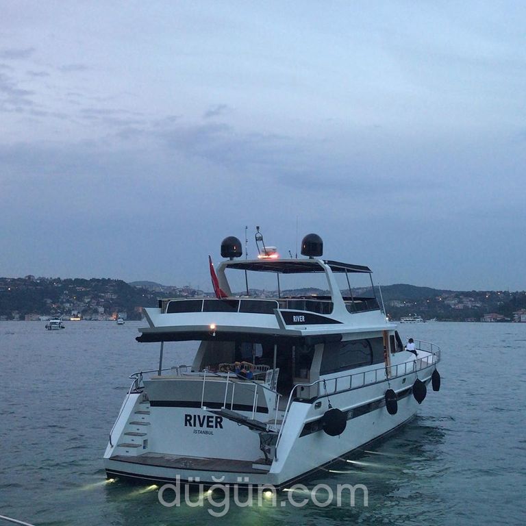 River Yat Evlilik Teklifi