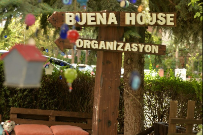 Buena House