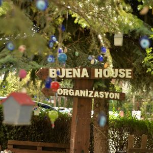Buena House