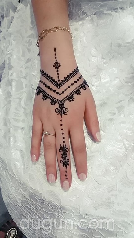 Ankara Hint Kınacısı Emine Yılmaz