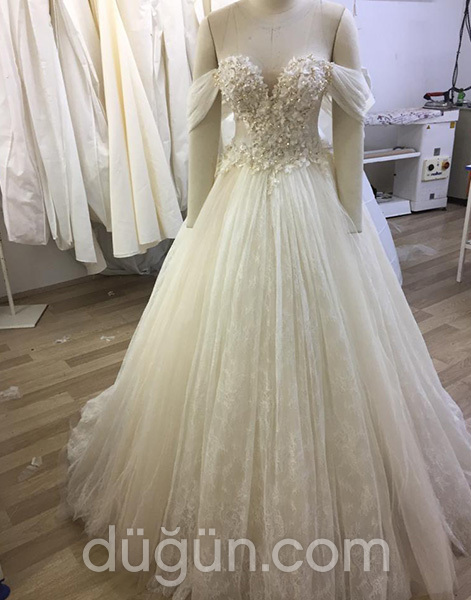 Tallin Moda Gelinlik 1007 A kesim Straplez Romantik gelinlik