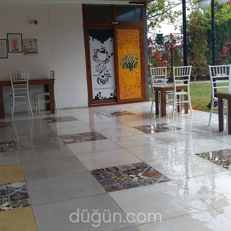 Çilek Kır Düğün Salonu