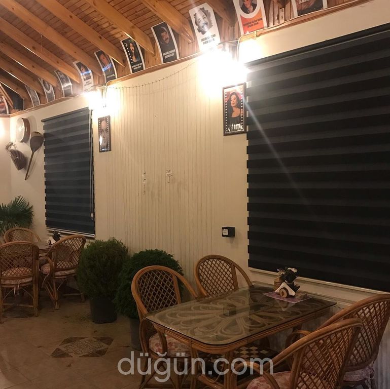 Tomurcuk Cafe