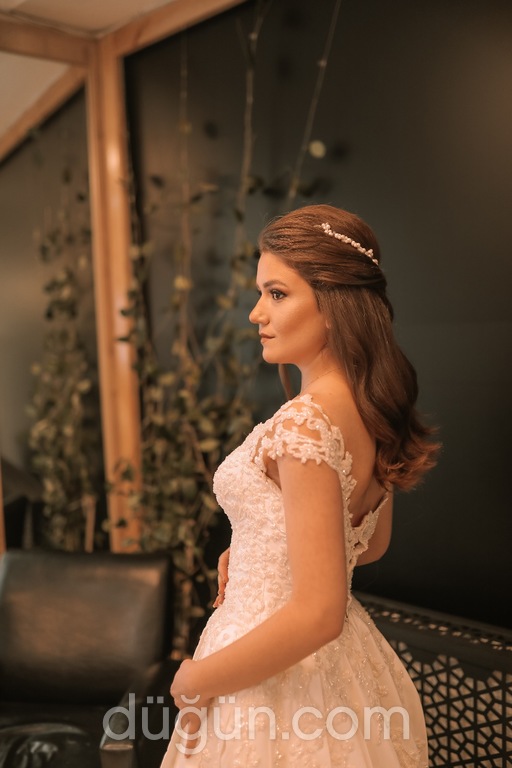 Aksesuarlı Su Dalgası Gelin Saçı Modeli