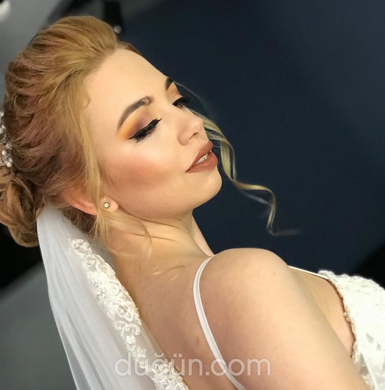 Kübra Korkmaz Kuaför