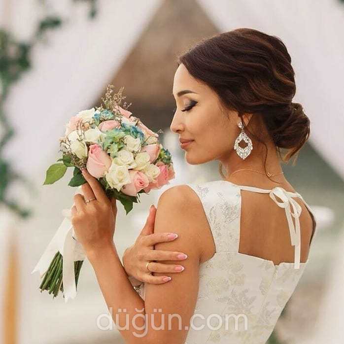 Make Up Artist Elif Deniz