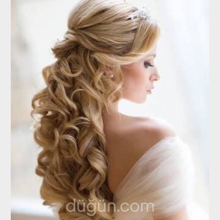 Q Plus Hair Coiffeur