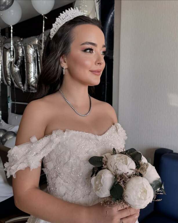 Hüseyin Güvenir Hair & Make Up