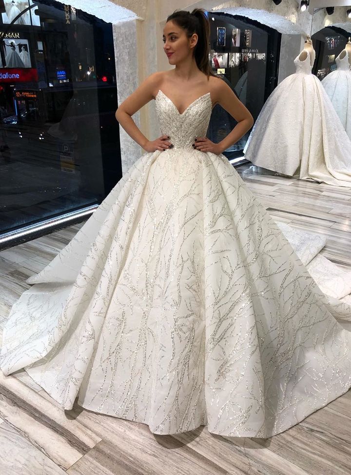 BDG 23 Prenses Kesim Straplez Sırt Dekolteli Gelinlik